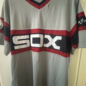 Chicago White Sox Gray and Red Baseball Jersey Shirt Medium